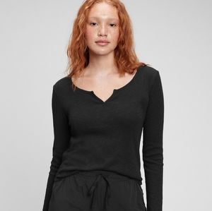 Ribbed splitneck Long sleeve shirt